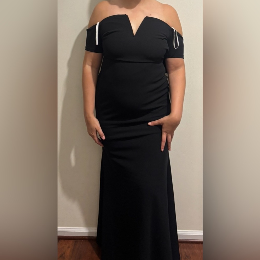 Lulu's Classic Black Midi Dress